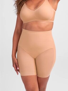 Honeylove Seamless Mid-Waist Shaping Short - Nude